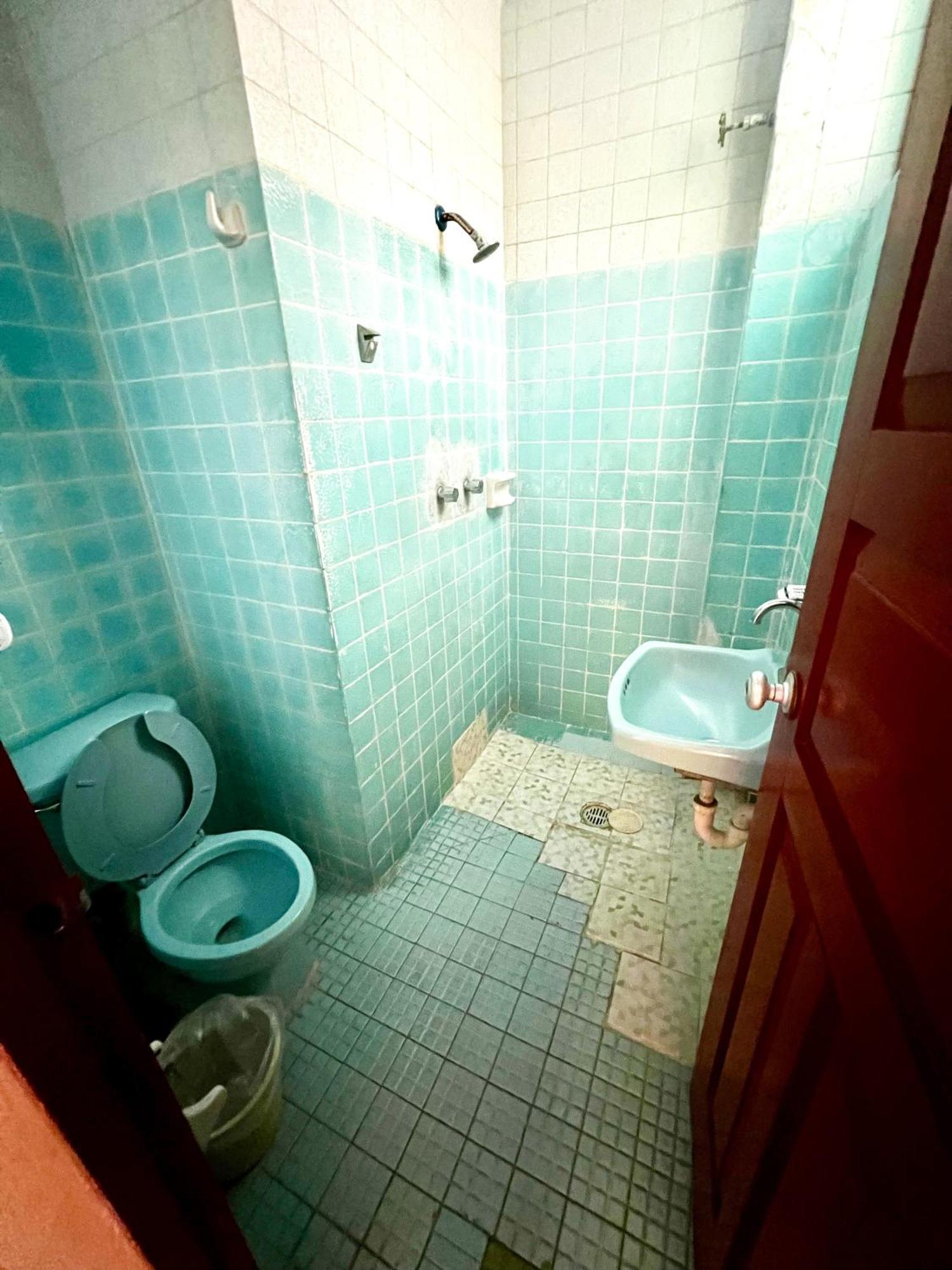 ホテル Casa De Huespedes Walton アカプルコ エクステリア 写真